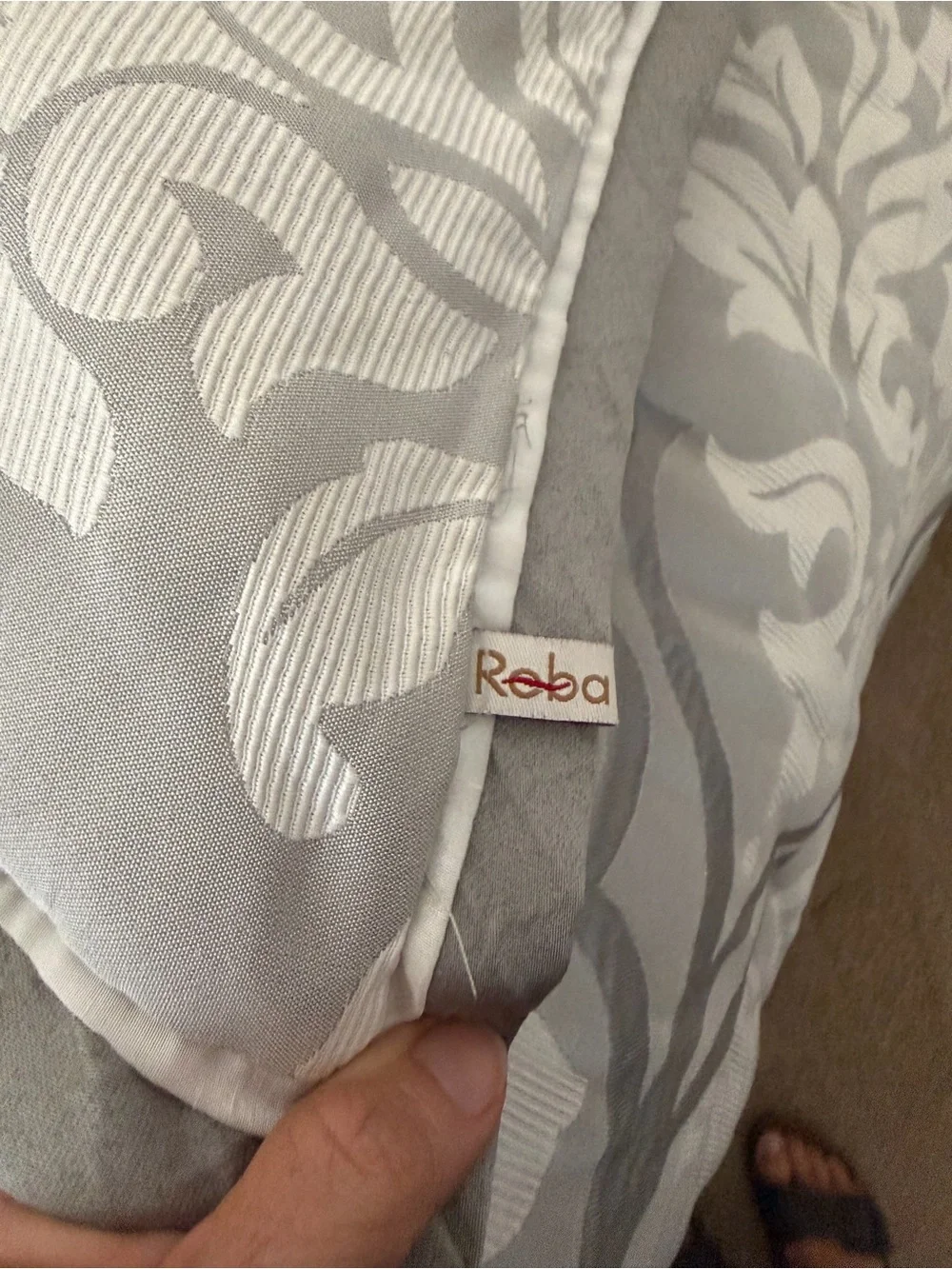Reba 3 Piece Full/Queen Size Reversible Comforter Set